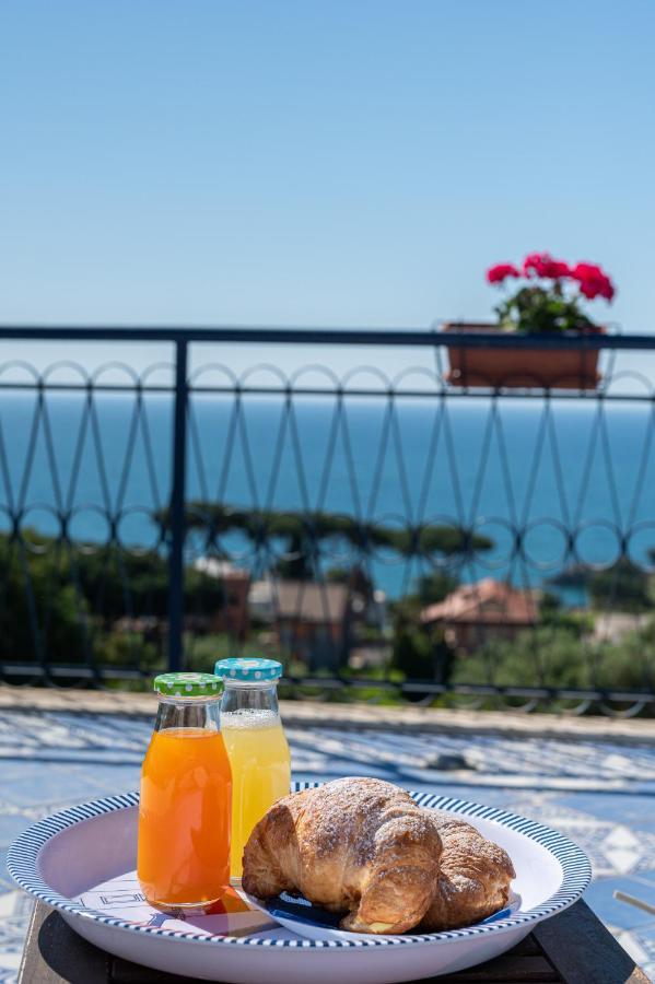 Bed and Breakfast Gli Archi Sul Mare Гаета Екстер'єр фото