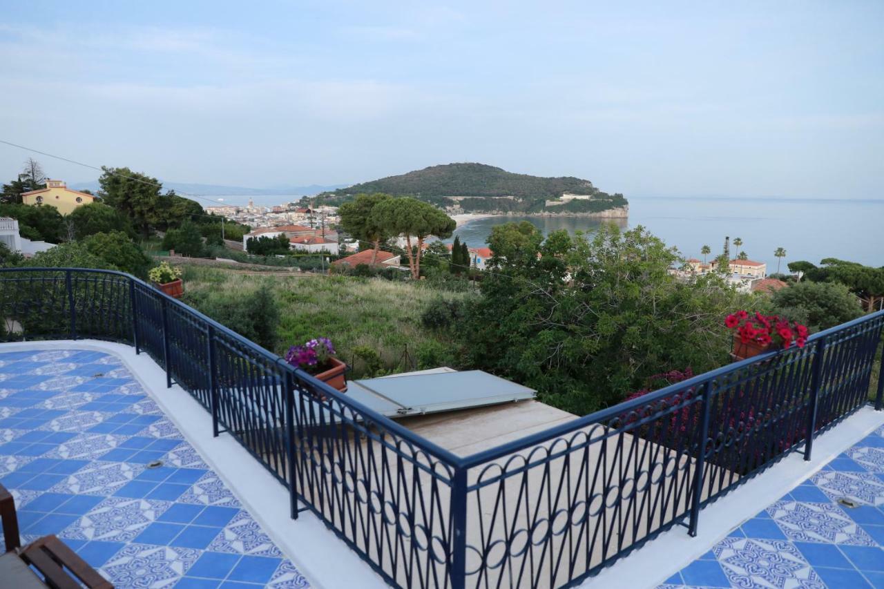 Bed and Breakfast Gli Archi Sul Mare Гаета Екстер'єр фото